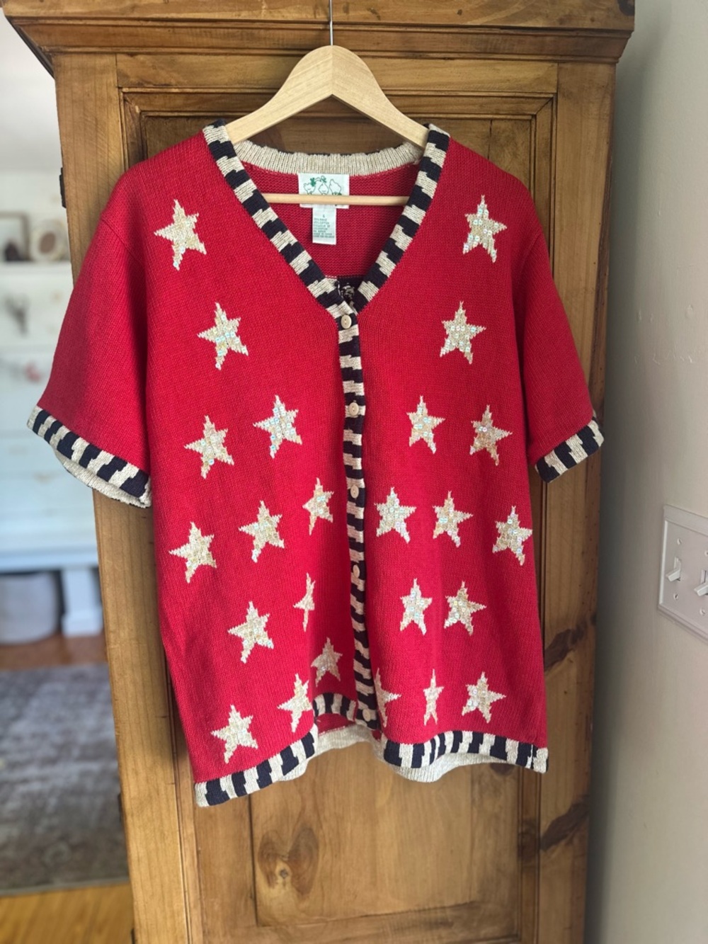 Quacker Factory Red Star Knit Cardigan with Navy-Trim Large